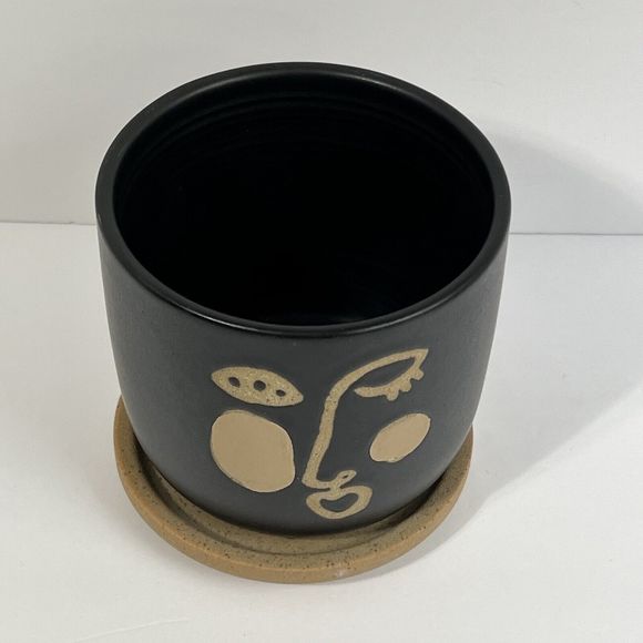 FACE Planter With Rosy Cheek Ceramic 4.5" Matte Black Flower Pot DRAINAGE Saucer - Picture 8 of 13